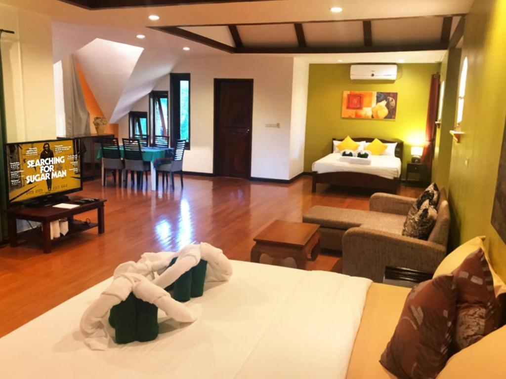 Villa Chaya Khao Lak Dış mekan fotoğraf
